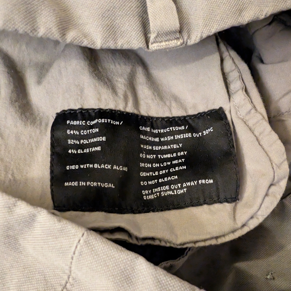 Vollebak Black Algae Pants Men's Size Small Made in Portugal - Picture 6 of 6